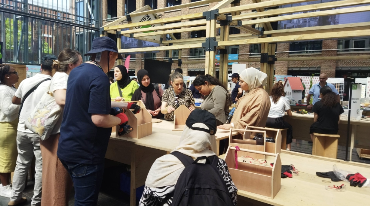 Leroy Merlin : atelier "Maker Faire" dans le magasin de Lesquin (Nord).