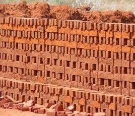 briques de terre crue
