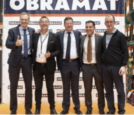 L'équipe de direction d'Adeo à l'occasion de l'inauguration du magasin Obramat ouvert à Alfragide (Carnaxide) au Portugal.