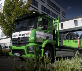 Camion 100% électrique chez Chausson Matériaux.
