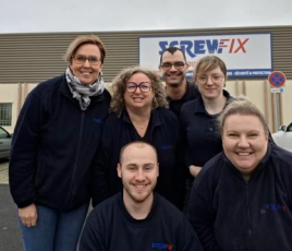 L'équipe du comptoir Screwfix de Capelle-la-Grande, près de Dunkerque (Nord)