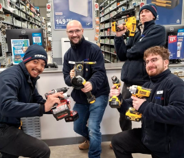 L'équipe Screwfix du comptoir de Sotteville-lès-Rouen (Seine-Maritime, Normandie).