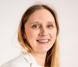 Claire Sargent, directrice des impacts positifs et de la sécurité chez Weldo (groupe Adeo).