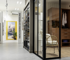 Espace Menuiserie dans un showroom BigMat France.