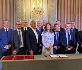 SERCE signature à l'Elysée de deux pactes sur l'électrification