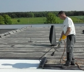 Isolant polyuréthane toiture terrasse. Soprema.