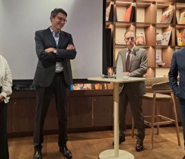 Equipe Evoriel Erwan Dupuy Président-directeur général et Thierry Smadja Directeur général délégué en charge des Services aux Institutionnels et Professionnels