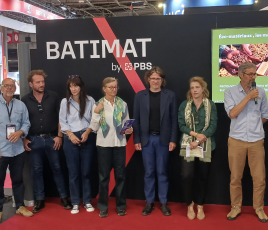Les membres de l'Alliance des éco-matériaux sur le salon Batimat, à Paris, le 30/09/2026.
