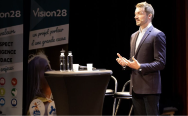 À la tête du groupe breton éponyme, Clément Quéguiner a déroulé sa feuille de route baptisée “Visio 28” le 12 juin 2025.