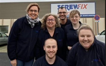 L'équipe du comptoir Screwfix de Capelle-la-Grande, près de Dunkerque (Nord)