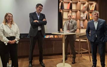 Equipe Evoriel Erwan Dupuy Président-directeur général et Thierry Smadja Directeur général délégué en charge des Services aux Institutionnels et Professionnels