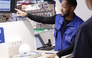 Comptoir dans une agence de Rexel France.
