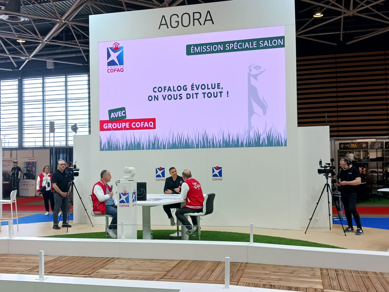 Ambiance sur le salon Cofaq 2025 à Lyon - Cofalog.