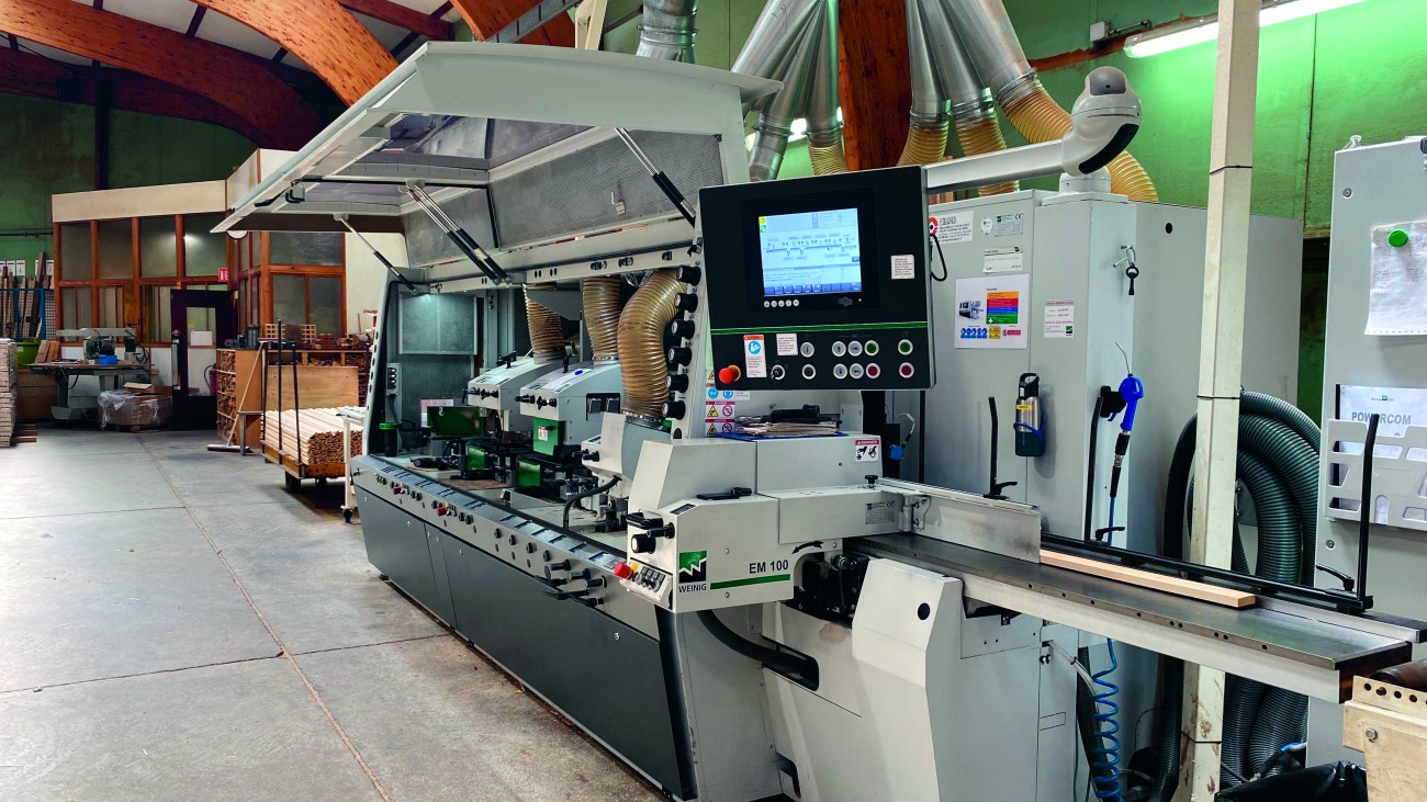 Groupe Lababois : l'atelier de fabrication de moulures de Guimier.