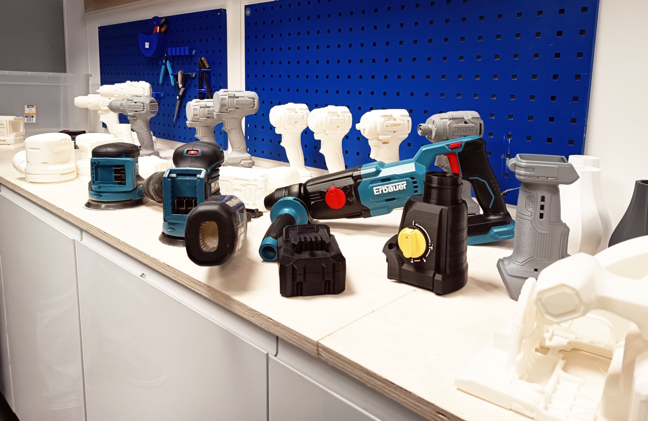 Marque propre Erbauer by Castorama (Kingfisher Plc) - Laboratoire d'essai de Templemars (Nord).