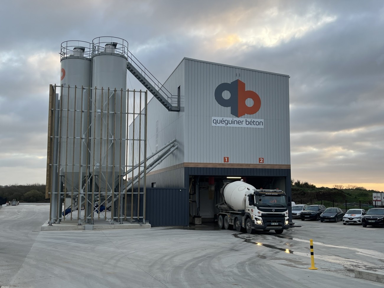 La nouvelle centrale BPE du groupe Quéguiner.