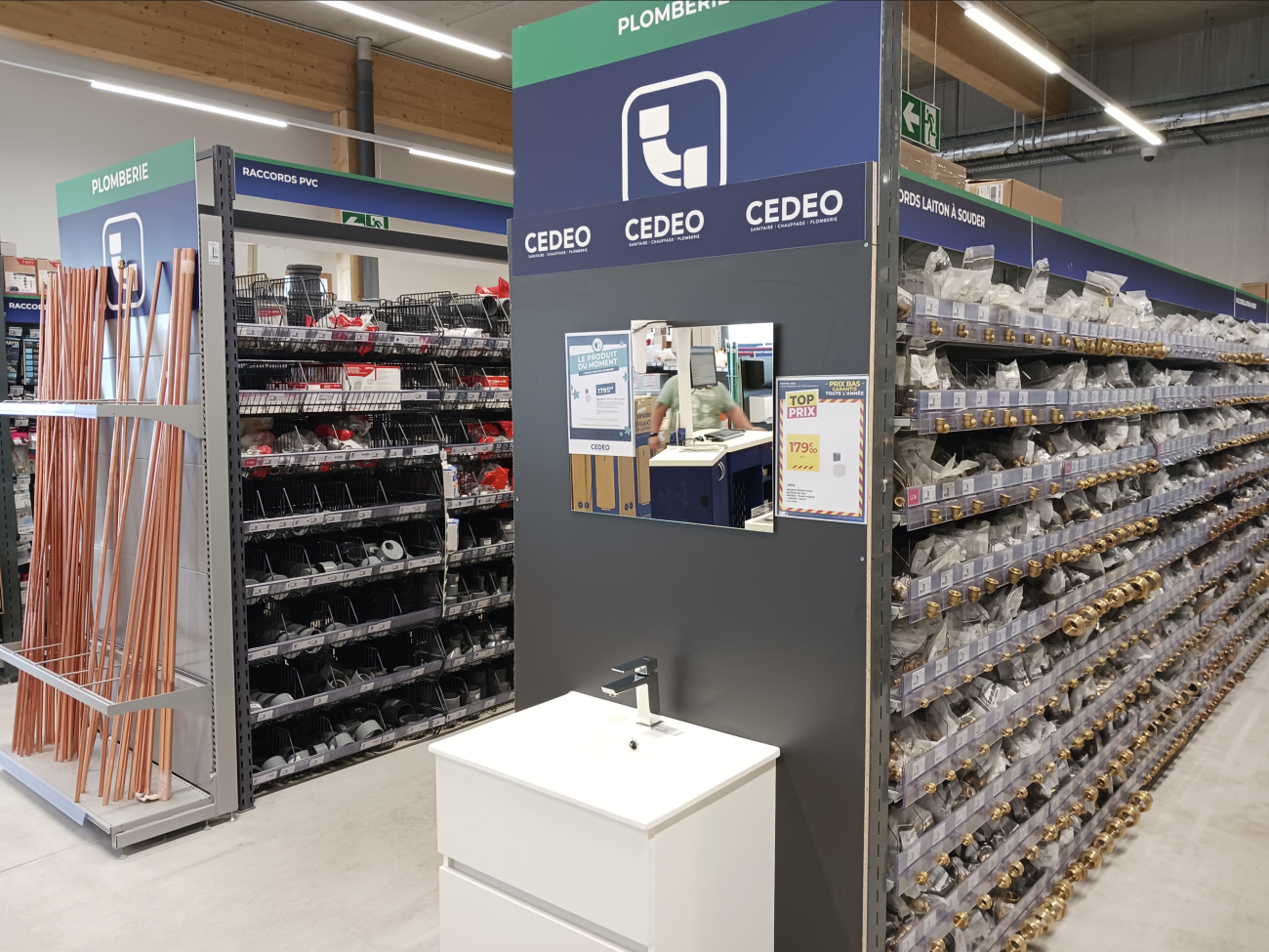 Agences Asturienne et Cédéo à Bobigny (93).