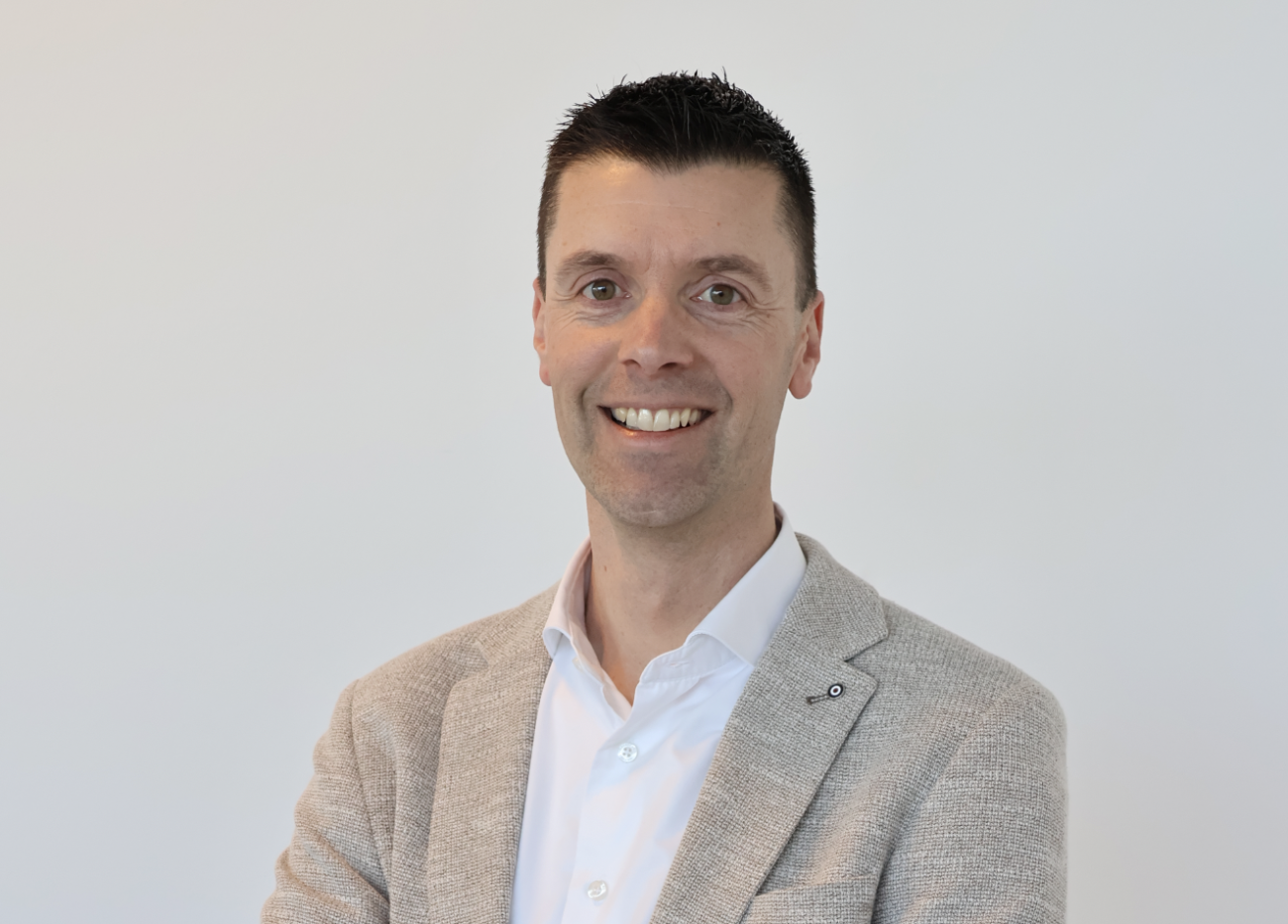 La gouvernance européenne est renforcée pour accompagner le plan de transformation de la marque. Nico Klomp est nommé directeur général Europe.